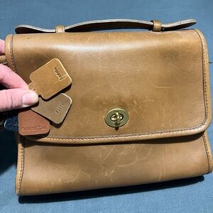 Pre-94 Vintage Coach Court Bag Saddle